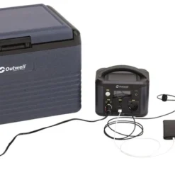 Outwell Akira 300 Power Station Draagbare Lithiumaccu 7 Outwell Akira 300 Power Station Draagbare Lithiumaccu -Uitrusting Voor Buiten Verkoop 2024 1069 1900 da7d380f d646 4bb0 8ee6 1b83ca98e67c 1280x960