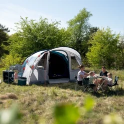 Easy Camp Edendale 600 Tunneltent 6 Persoons - Grijs -Uitrusting Voor Buiten Verkoop 2024 1265 1900 01a049a4 08b2 4024 aebf 9c181415115f 1280x960