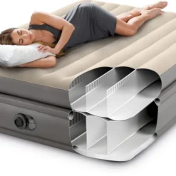 Intex Prime Comfort Luchtbed - Queensize - Ingebouwde Elektrische Pomp -Uitrusting Voor Buiten Verkoop 2024 1320 1900 64164 inuse 2023 300