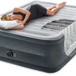 Intex Comfort Plush Extra Hoog Luchtbed - Queensize - Ingebouwde Elektrische Pomp 16 Intex Comfort Plush Extra Hoog Luchtbed - Queensize - Ingebouwde Elektrische Pomp -Uitrusting Voor Buiten Verkoop 2024 1320 1900 64418 inuse3 2023 300