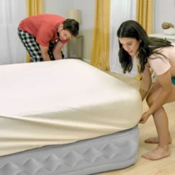 Intex Supreme Air Flow Luchtbed - Queensize - Ingebouwde Elektrische Pomp -Uitrusting Voor Buiten Verkoop 2024 1320 1900 64490 inuse1 2020 300