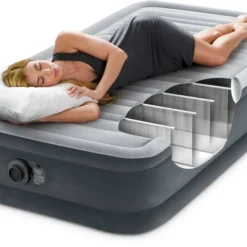 Intex Comfort Plush Luchtbed - Eenpersoons - Ingebouwde Elektrische Pomp -Uitrusting Voor Buiten Verkoop 2024 1320 1900 67766 inuse 2023 300