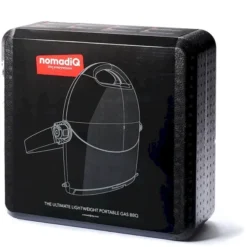 NomadiQ Draagbare Gasbarbecue - Zwart -Uitrusting Voor Buiten Verkoop 2024 1900 1900 c2vydmljzt1pbwfnzxmmc3jjpwh0dhbzjtnbjtjgjtjgd3d3lm5vbwfkaxfiyneuy29tjtjgd3aty29udgvudcuyrnvwbg9hzhmlmkyymdiwjtjgmdclmkzub21hzglrlwjics1ib3gtms5qcgcmy2fjagvnyxj