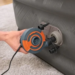 Bestway Fortech Tough Guard Luchtbed - Eenpersoons - Ingebouwde Elektrische Pomp -Uitrusting Voor Buiten Verkoop 2024 69048aux23 69048gbx23 69048xxx23 102146 ft web pl003