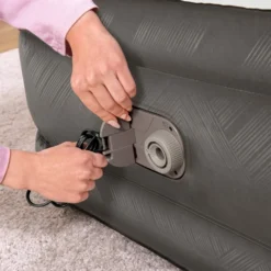 Bestway Fortech Tough Guard Luchtbed - Eenpersoons - Ingebouwde Elektrische Pomp -Uitrusting Voor Buiten Verkoop 2024 69048aux23 69048gbx23 69048xxx23 69049usx23 69049xxx23 102143 ft web pl003