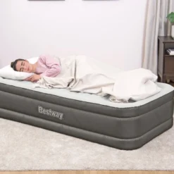 Bestway Fortech Tough Guard Luchtbed - Eenpersoons - Ingebouwde Elektrische Pomp -Uitrusting Voor Buiten Verkoop 2024 69048aux23 69048gbx23 69048xxx23 69049usx23 69049xxx23 102179 ls web