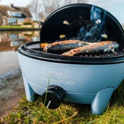 CADAC Citi Chef 40 Gasbarbecue - Blauw 15 CADAC Citi Chef 40 Gasbarbecue - Blauw -Uitrusting Voor Buiten Verkoop 2024 900 1350 citi chef 40 boat 2 1