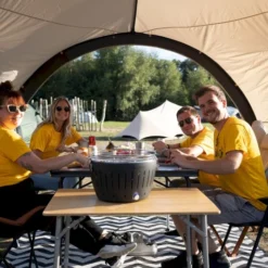 LotusGrill XL Hybrid Houtskoolbarbecue - Rood -Uitrusting Voor Buiten Verkoop 2024 lotusgrill groepsfoto 1